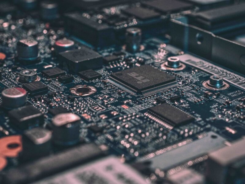 The Transformative Impact of 5G on the Internet and IoT