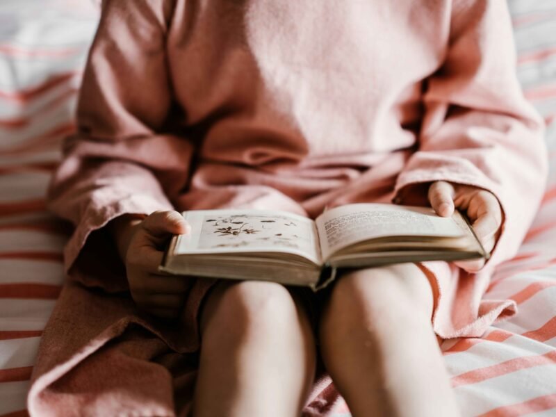 The Art of Crafting Vivid Descriptions