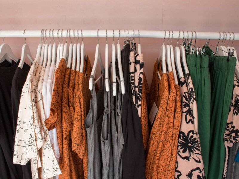 Mastering the Art of Minimalist Dressing