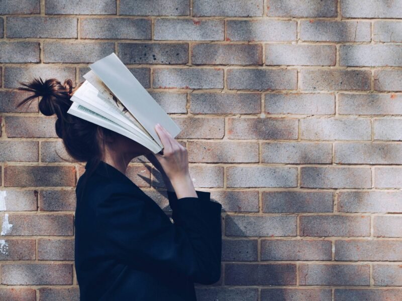 Starting a Speech with Impact to Grab Attention